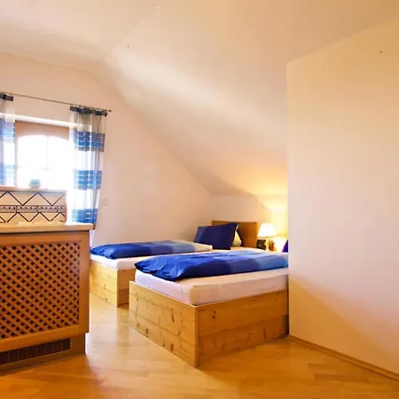 Gaestehaus Lang Pensión 4*